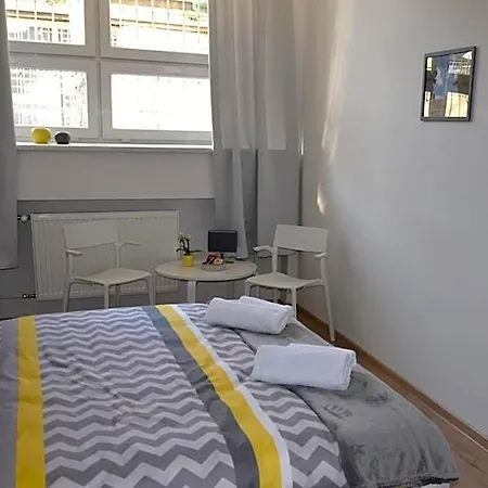 Hostel Bratislava Hostel *