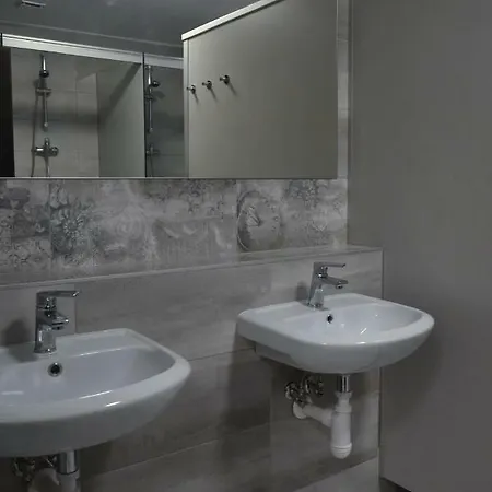 Hostel Bratislava Vandrarhem