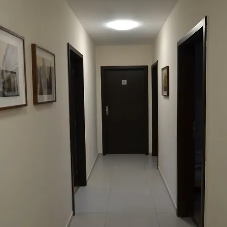 Hostel Bratislava Albergue *